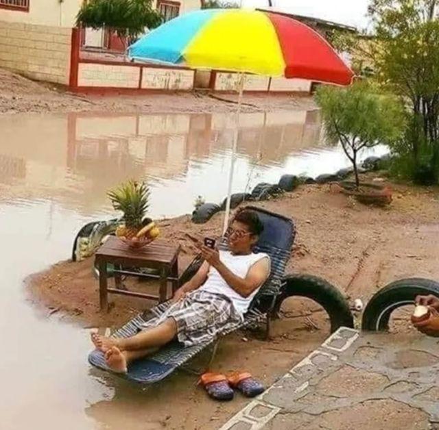 potret kocak saat berjemur (instagram.com/sukijan)