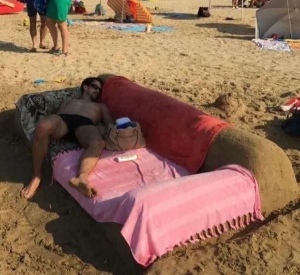 potret kocak saat berjemur (instagram.com/sukijan)