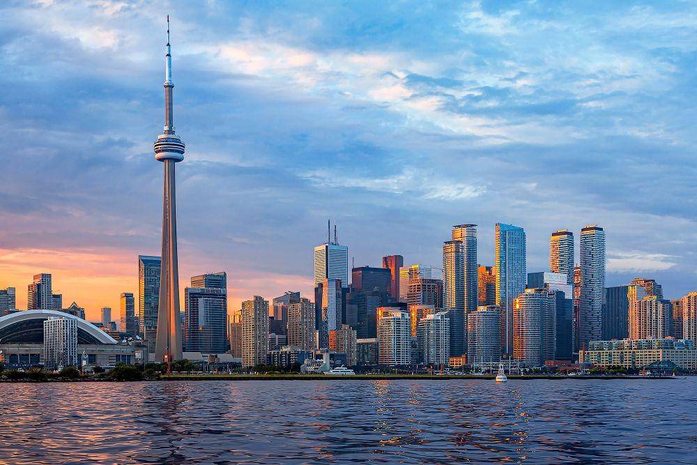 Toronto (foodandwine.com)