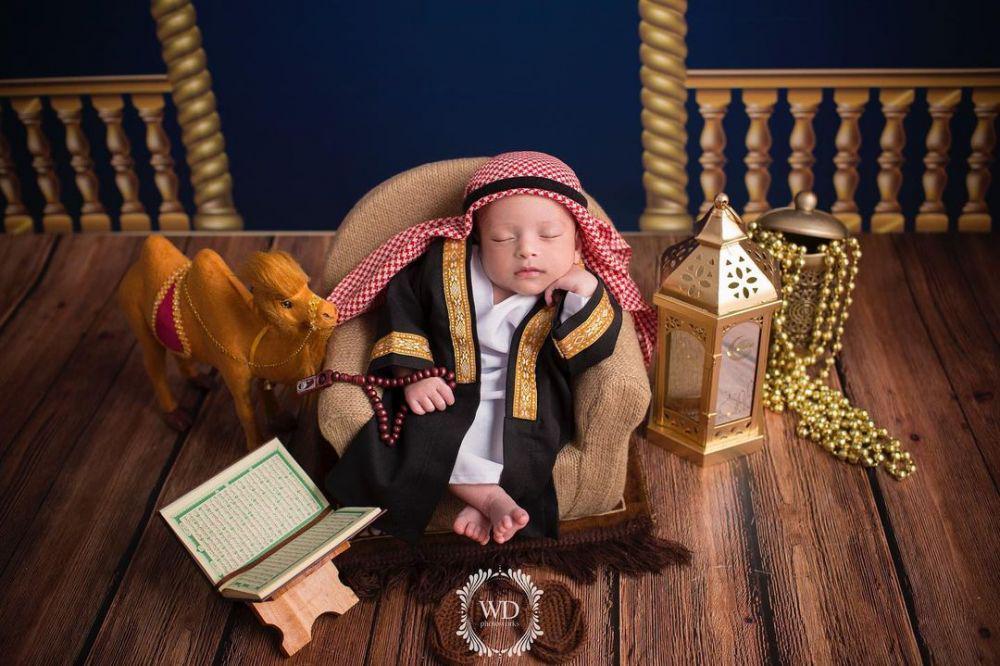 Pemotretan newborn anak Vebby Palwinta. (instagram.com/vebbypalwinta)