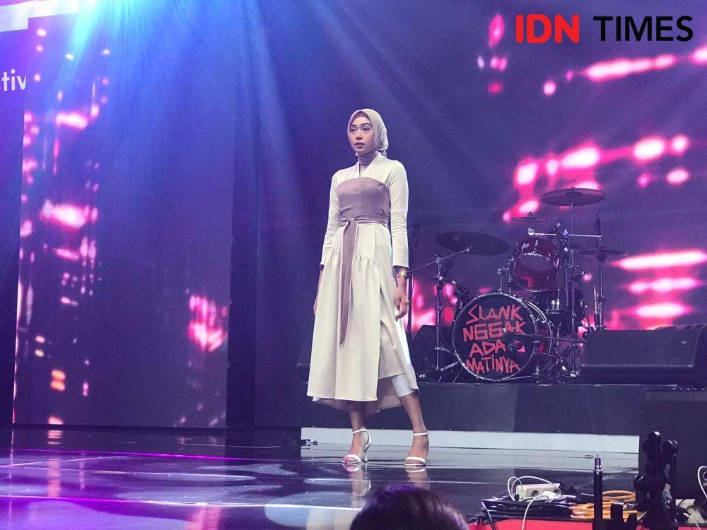 Fashion Show TikTok rancangan Christie Basil bersama 82 Konten Kreator (19/8/2022) IDN Times/Mitha Aullia