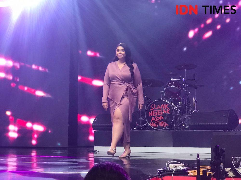 Fashion Show TikTok rancangan Christie Basil bersama 82 Konten Kreator (19/8/2022) IDN Times/Mitha Aullia