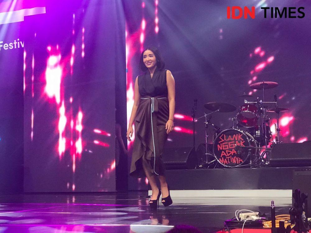 Fashion Show TikTok rancangan Christie Basil bersama 82 Konten Kreator (19/8/2022) IDN Times/Mitha Aullia