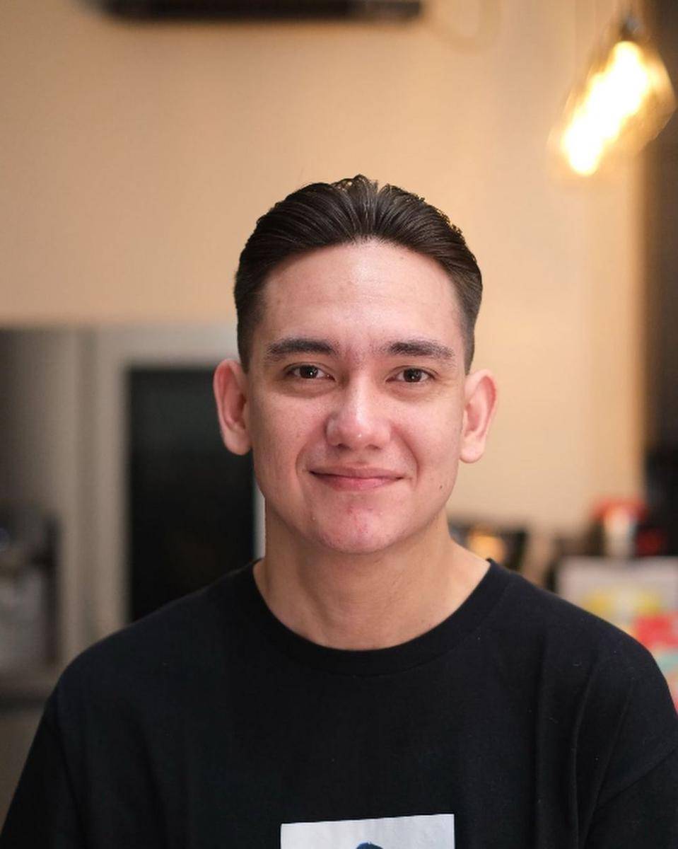 Adipati Dolken (instagram.com/adipati)