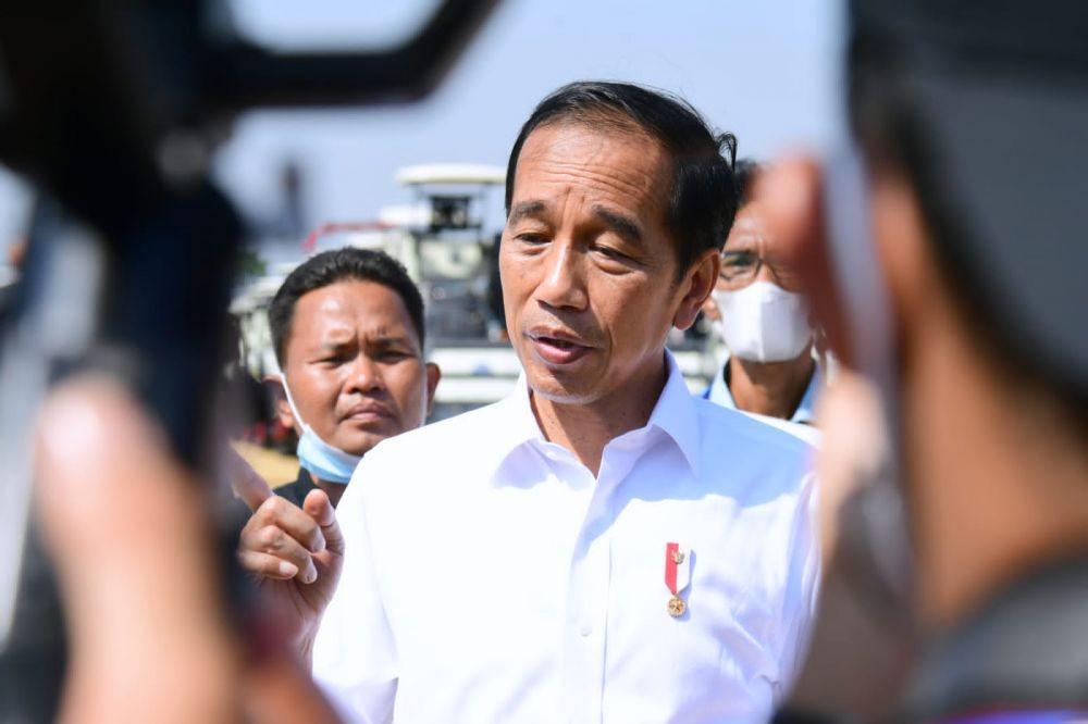 10 Tahun Jokowi: Antara UU Cipta Kerja dan Gelombang PHK