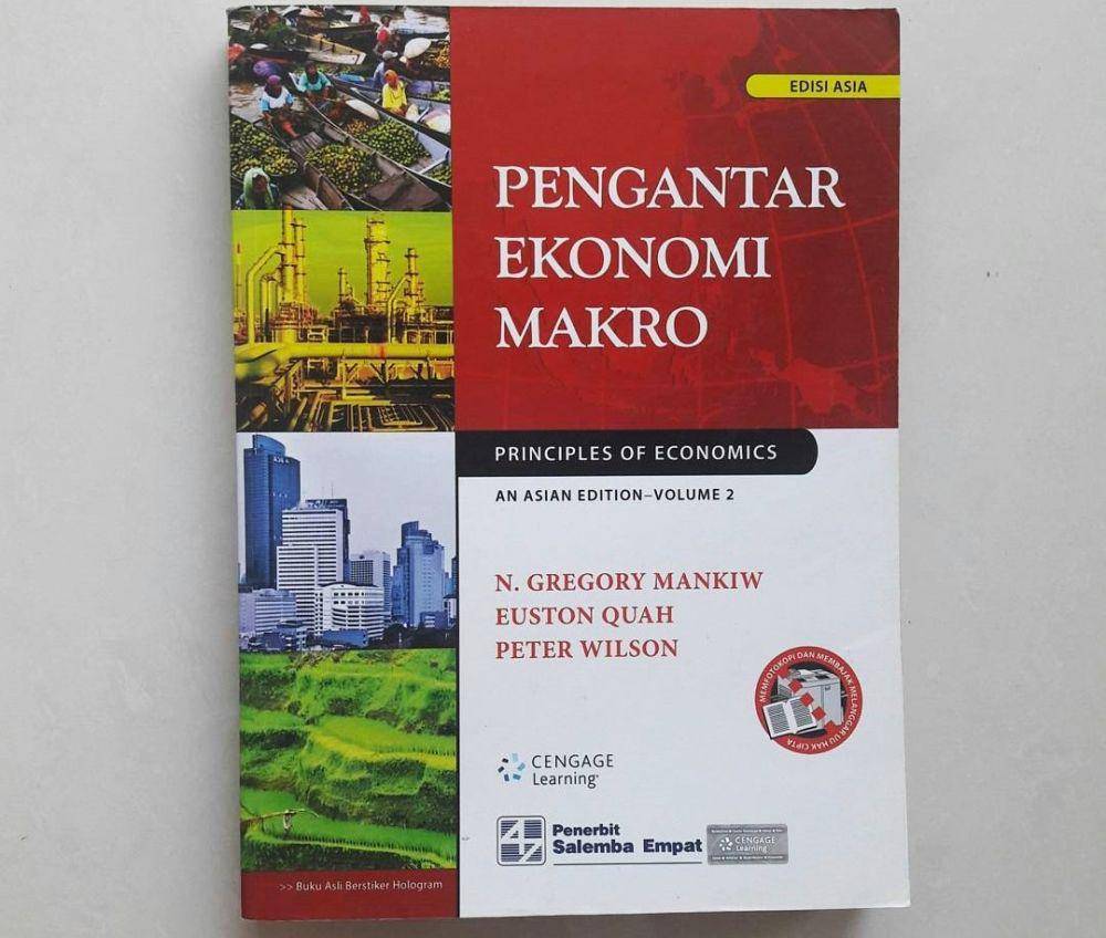 Cover buku Pengantar Ekonomi Makro (instagram.com/obralbukusurabaya)