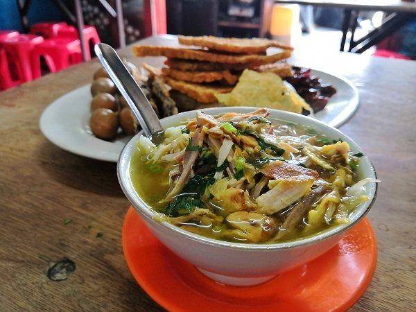 Warung Soto Ceker & Ranjau Pak Gendut (google.com/maps/bayu purbo)