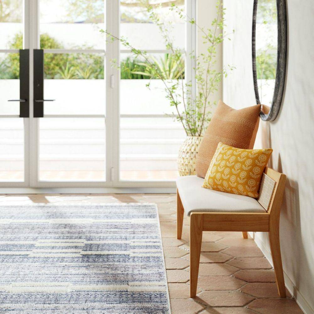 ide lantai untuk entryway (instagram.com/jossandmain)
