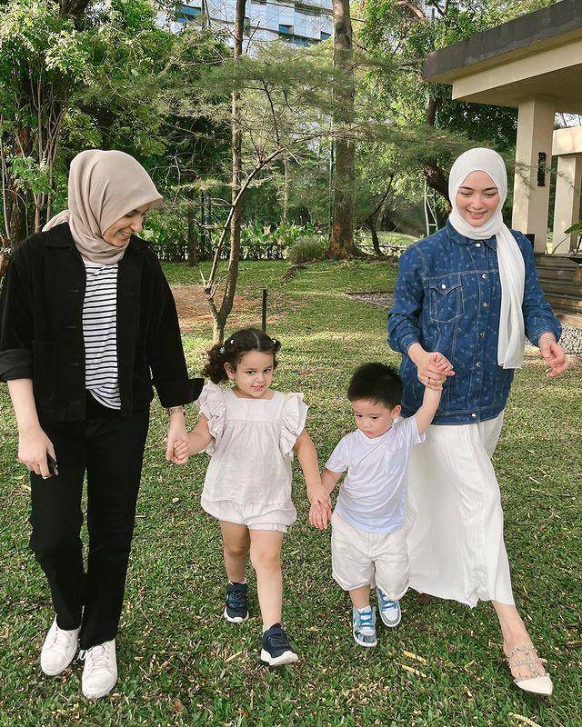 Playdate Athar dan Shiriin (instagram.com/citraciki)