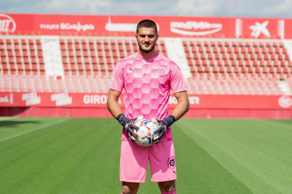 Arijanet Muric berseragam Girona. (gironafc.cat)