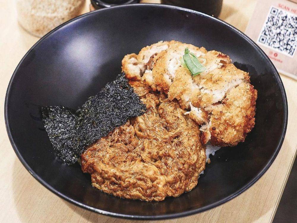Seporsi chicken katsu don (instagram.com/carimakanbdg)