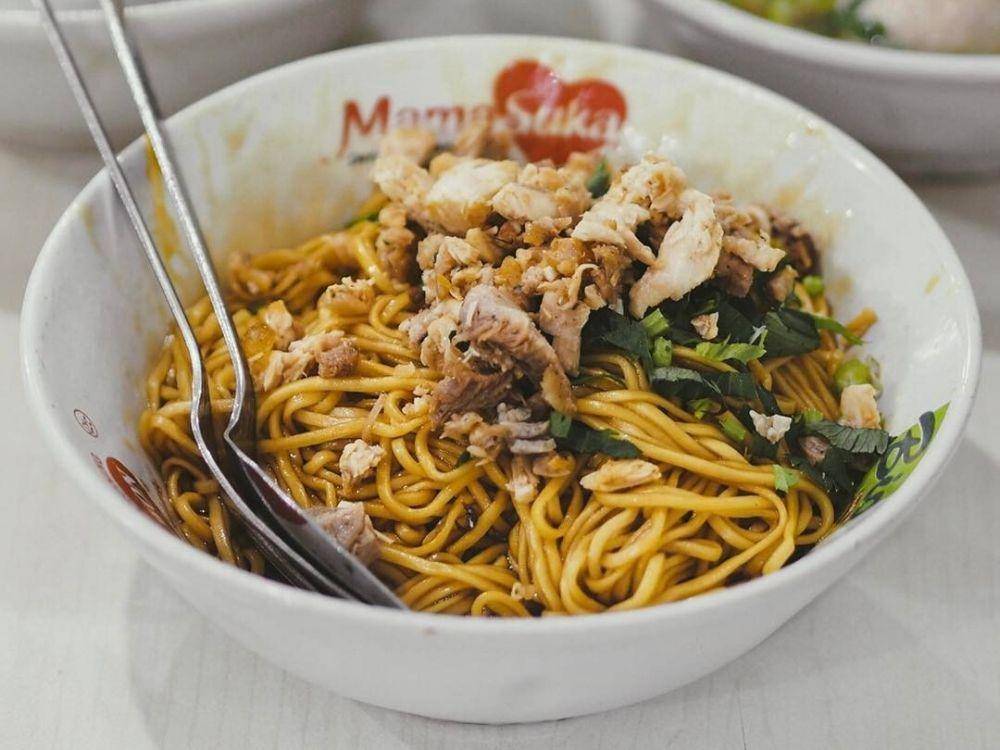 Mie yamin Linggarjati (instagram.com/eatandtreats)