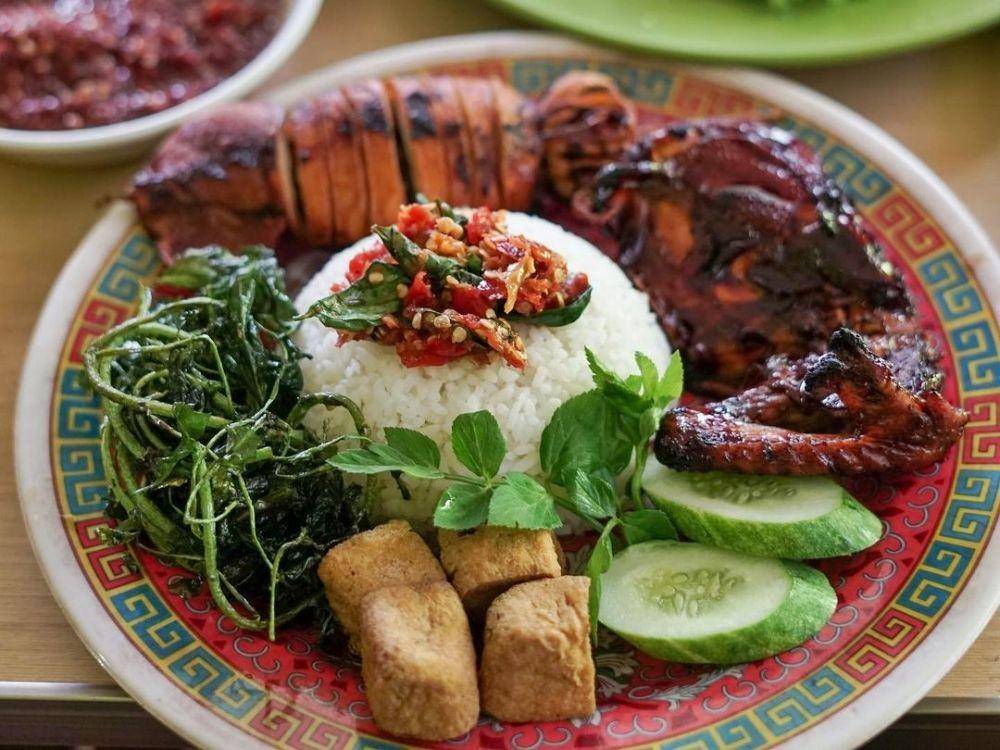 Warung Nasi Ibu Imas (instagram.com/warungnasi_ibuimas)