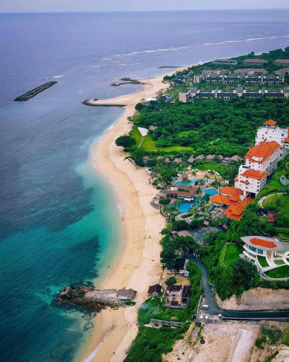 Pantai Sawangan (instagram.com/arifdenkerdeck)