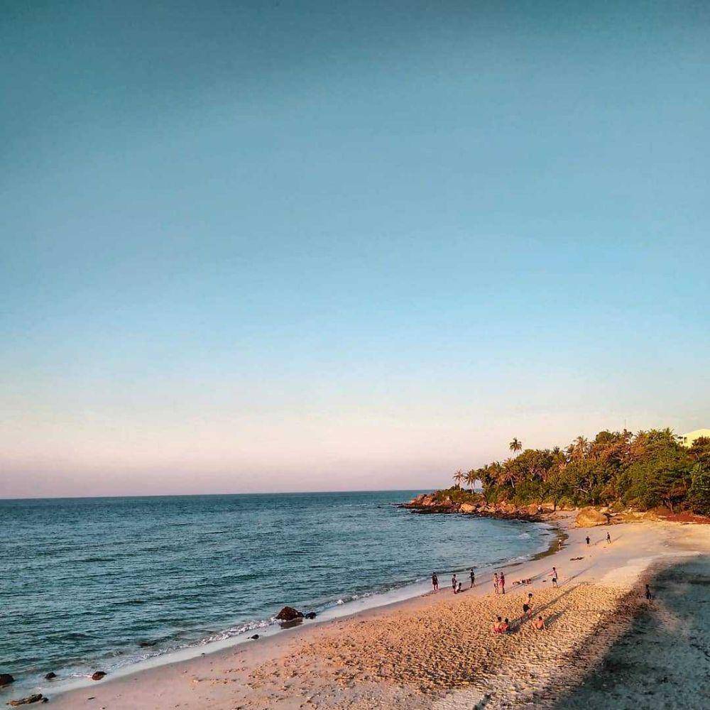 Pantai Kasih (instagram.com/demitra.atashi_lubis)