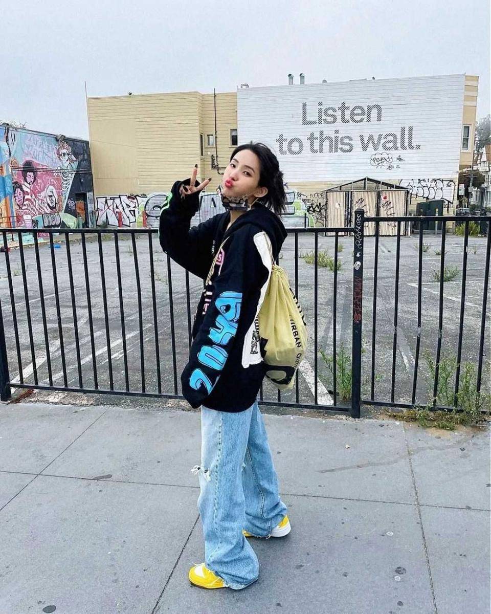 outfit swag Soyeon (G)I-DLE (instagram.com/tiny.pretty.j)