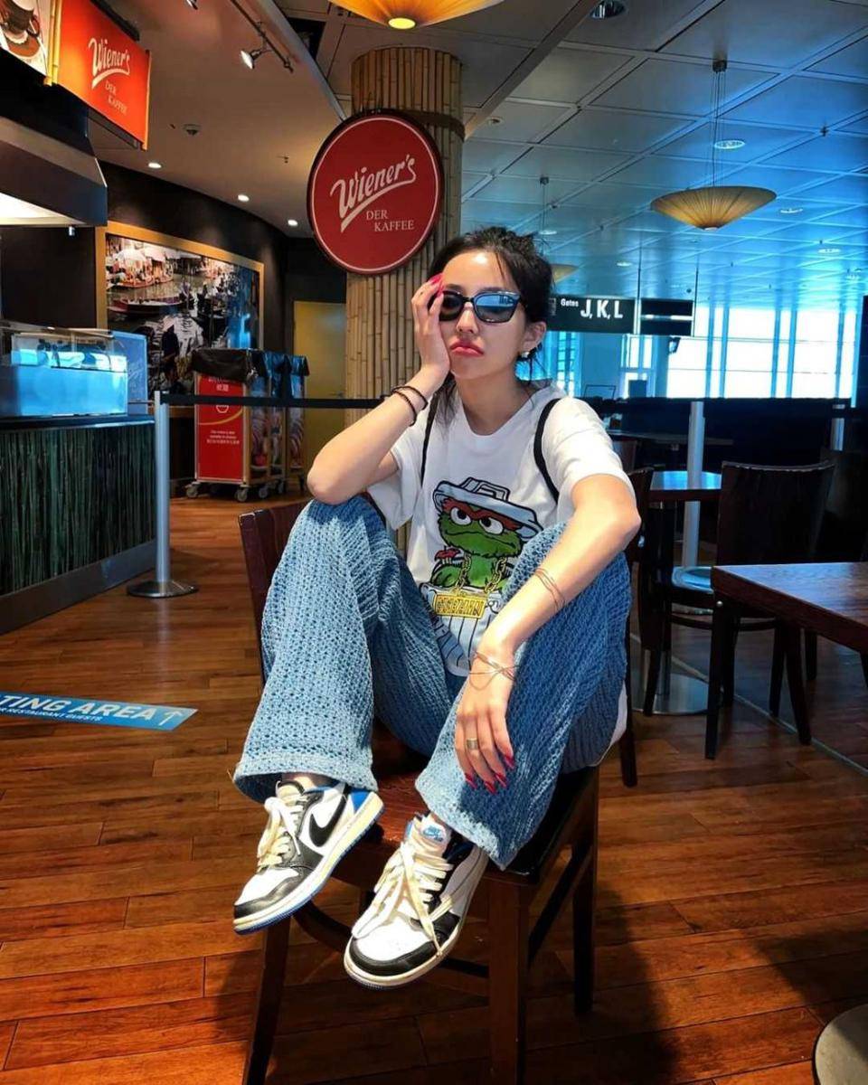 outfit swag Soyeon (G)I-DLE (instagram.com/tiny.pretty.j)