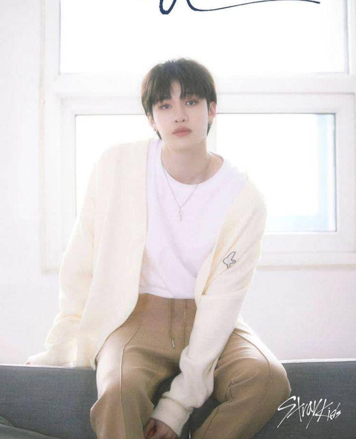 OOTD Bang Chan Stray Kids (instagram.com/jypstraykids)