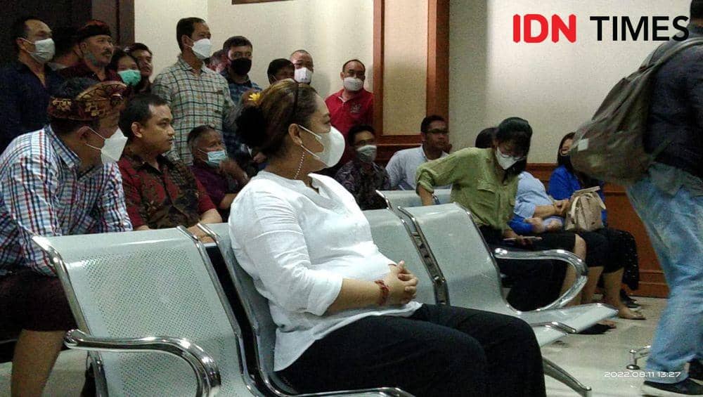 Mantan Bupati Tabanan Eka Divonis 2 Tahun