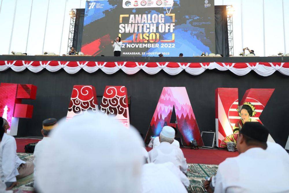 Sosialisasi gerakan Analog Switch Off di Anjungan Pantai Losari Makassar, Selasa pagi (23/8/2022). (Dok. Pemkot Makassar)