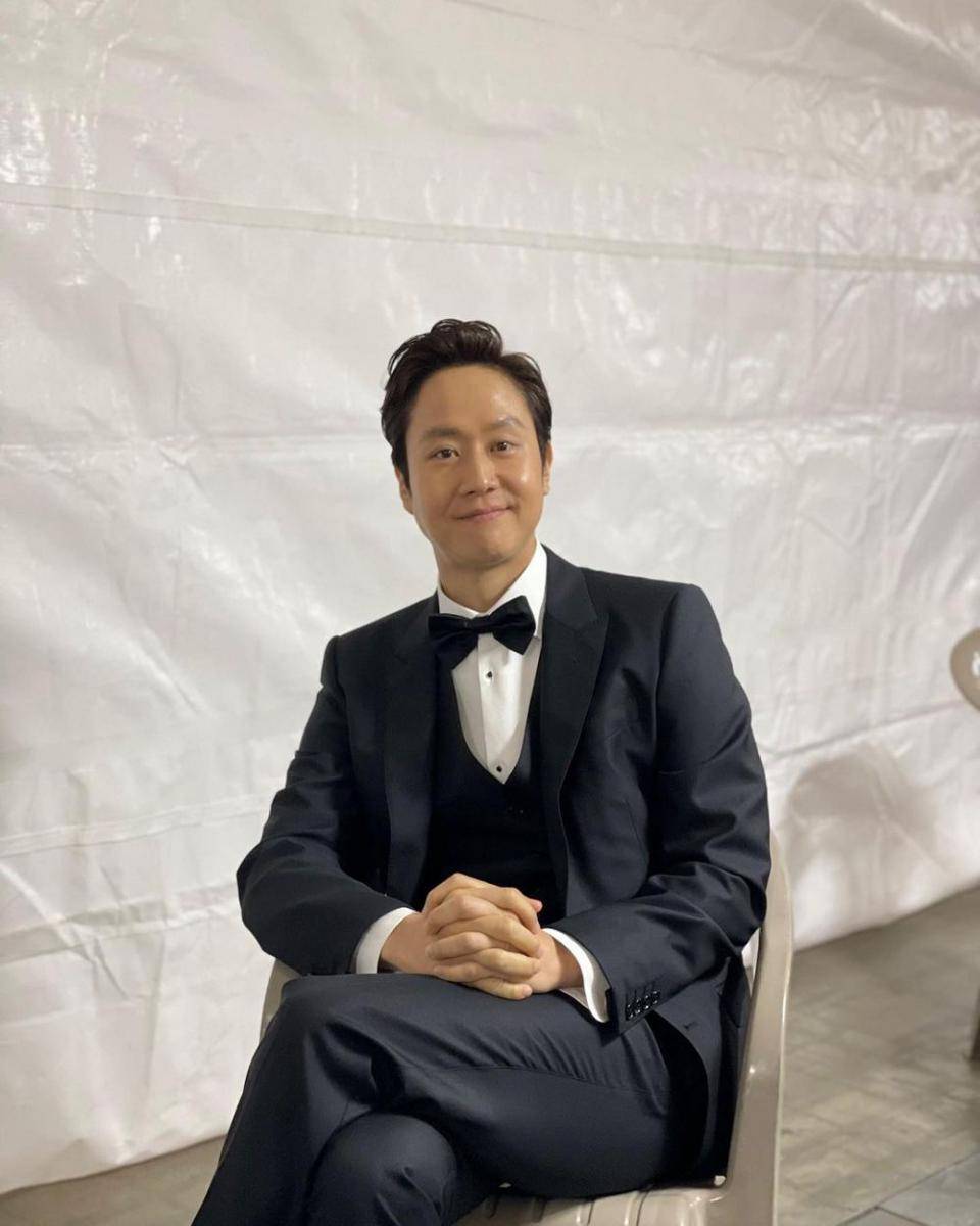 Jung Woo (instagram.com/bhent_official)