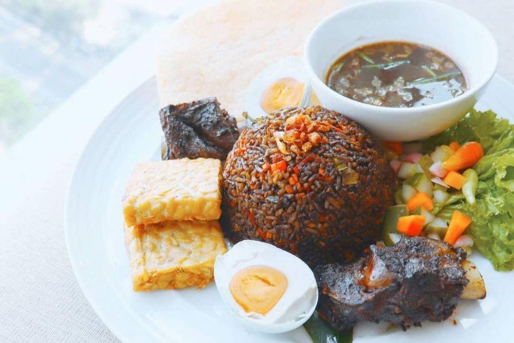 Resep Masak Nasi Goreng Rawon, Rasanya Meledak di Dalam Mulut!