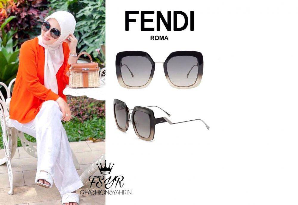Syahrini memakai kacamata dari merk Fendi (instagram.com/fashionsyahrini2)