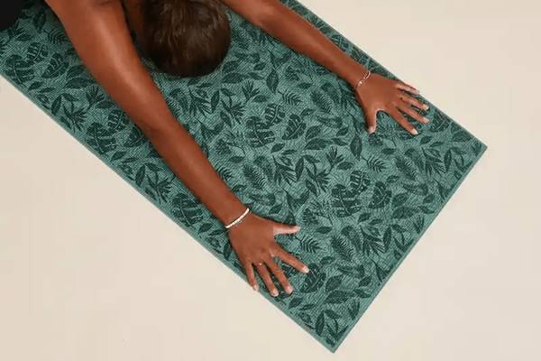 Kimjaly 8mm Comfort Gentle Yoga Mat sebagai matras olahraga (decathlon.co.id)