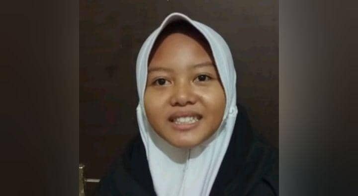 Belajar dari YouTube, Siswa SMA di Bima ini Mahir Empat Bahasa Asing
