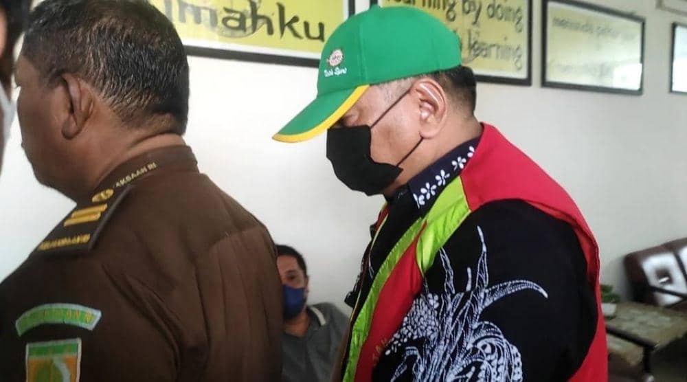 Mantan Kepala Dinas PU Cipta Karya Kabupaten Lamongan Lestariyono dijebloskan ke penjara. IDN Times/Imron