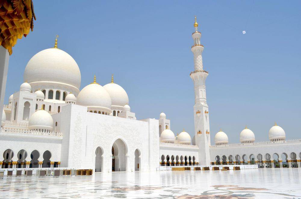 ilustrasi masjid (unsplash.com/Juan Camilo Guarin P)