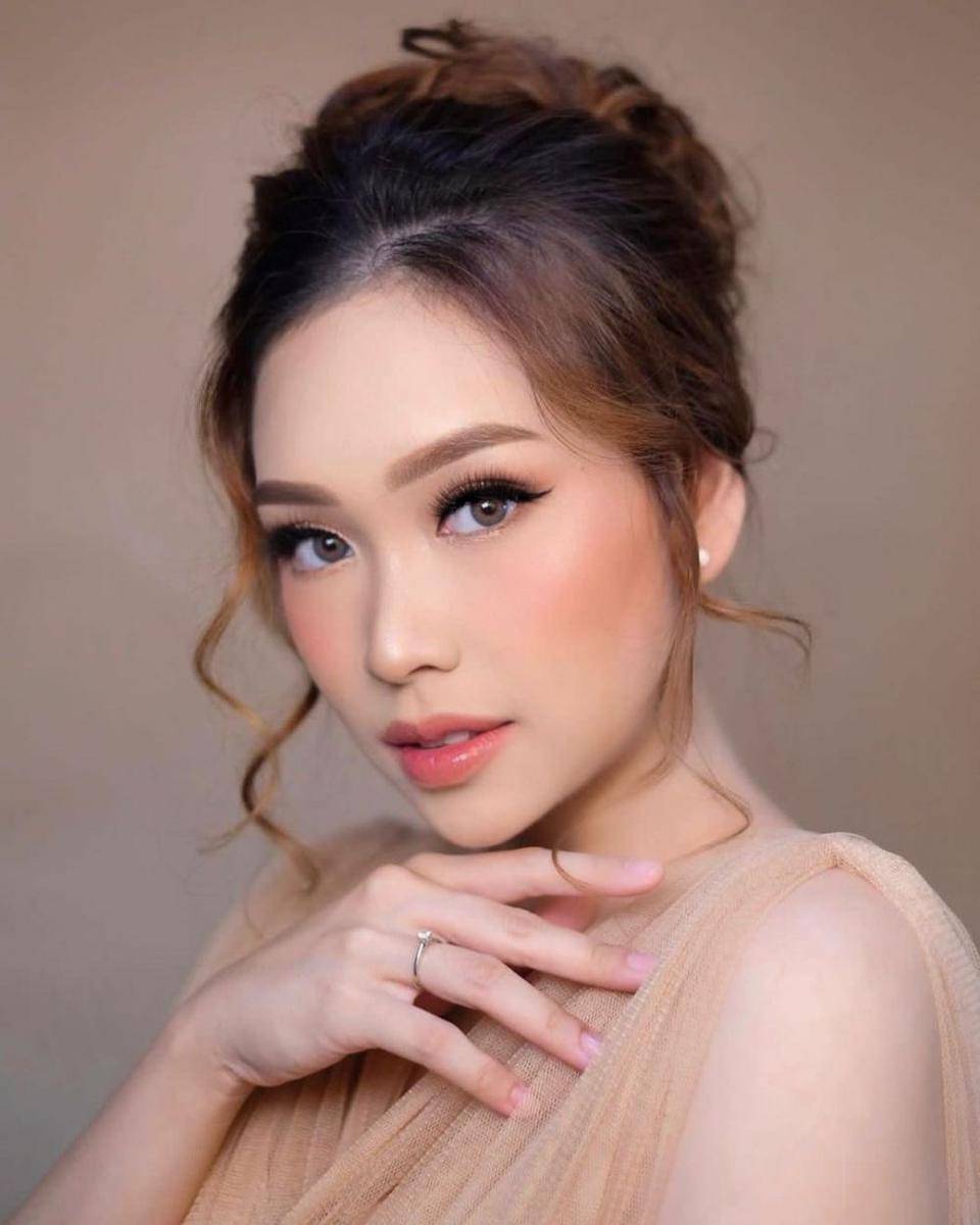 Pemotretan Luthya Sury bersama kedua anaknya. (instagram.com/luthyasury)