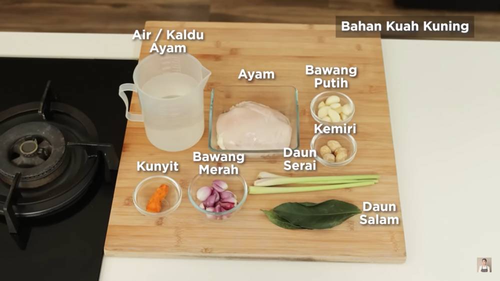 Ilustrasi bahan untuk bubur oats kuah kuning ala Devina Hermawan (youtube.com/Devina Hermawan)