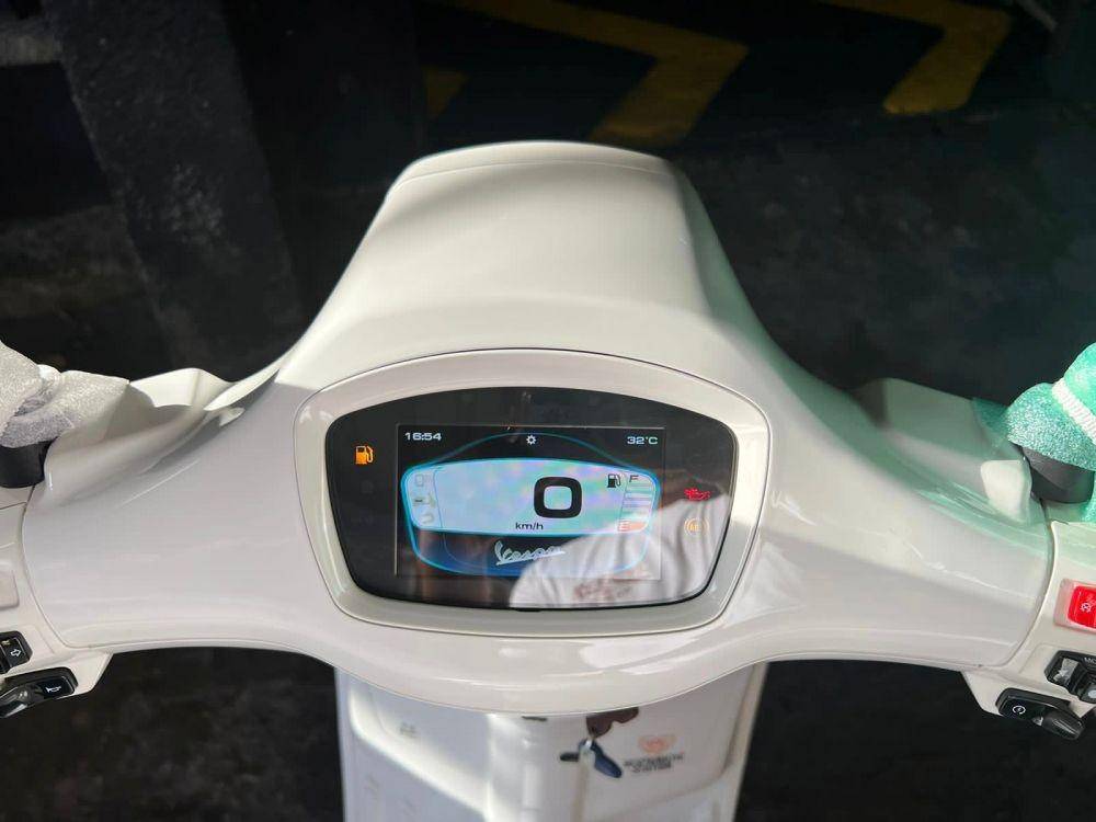 Panel instrumen Justin Bieber x Vespa (Anugrah K Wardhana/Vespa Garage)