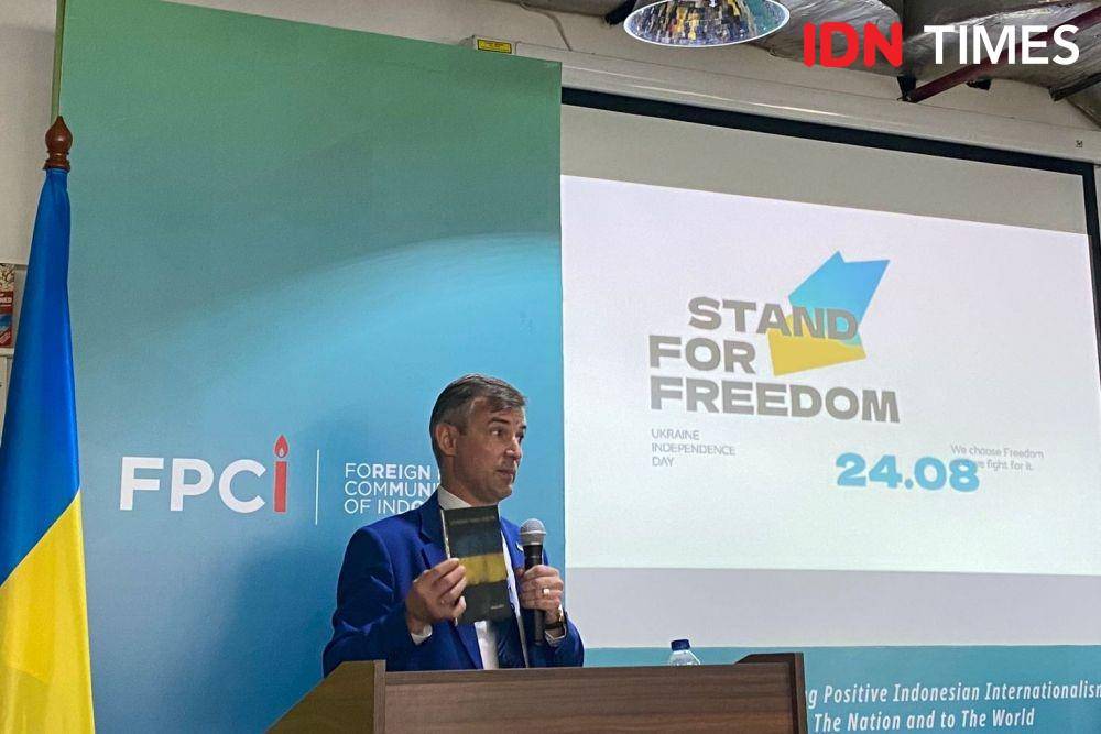 Duta Besar Ukraina untuk Indonesia, Vasyl Hamianin (IDN Times/Sonya Michaella)