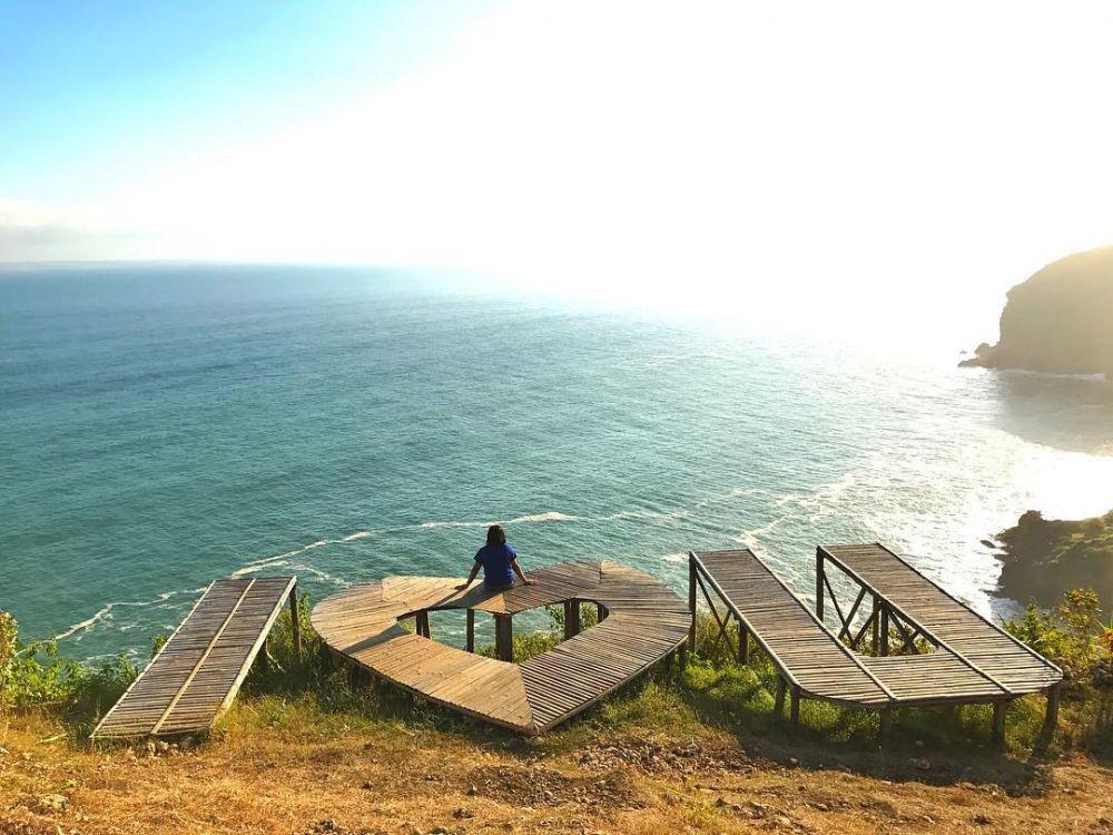 Pantai Sawangan Kebumen: Informasi Lokasi, Harga, dan Tips