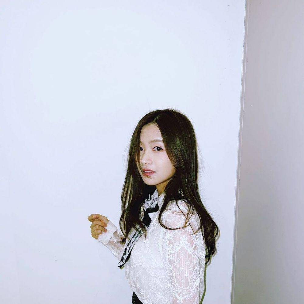 Chaewon (instagram.com/chaeni_0824)