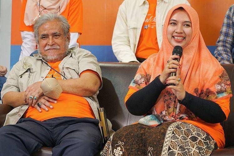 momen press conference film Hati Suhita (instagram.com/starvisionplus)