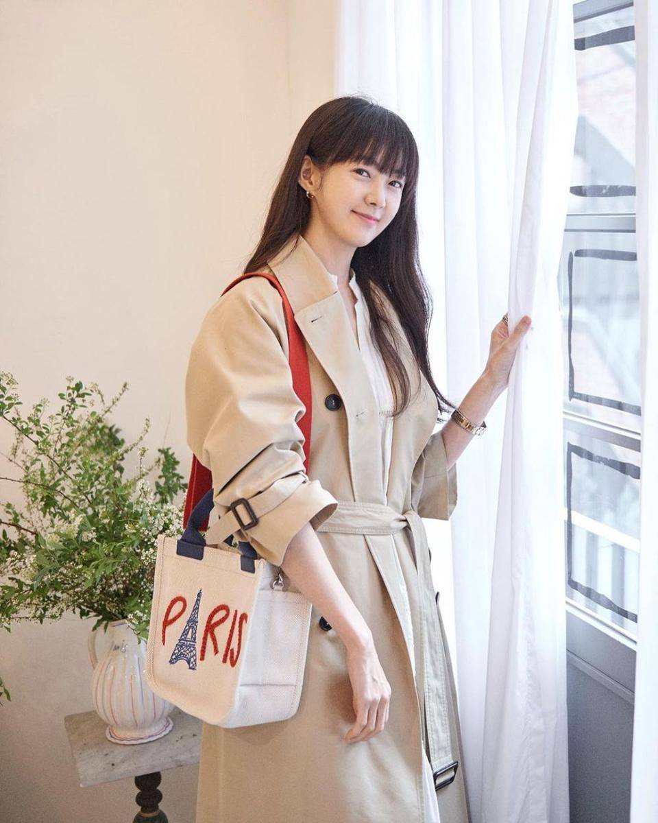 Lee Yo Won (instagram.com/yowon_official)