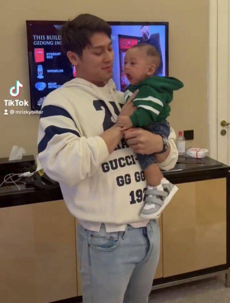 Bilar baby (instagram.com/rizkybillar)