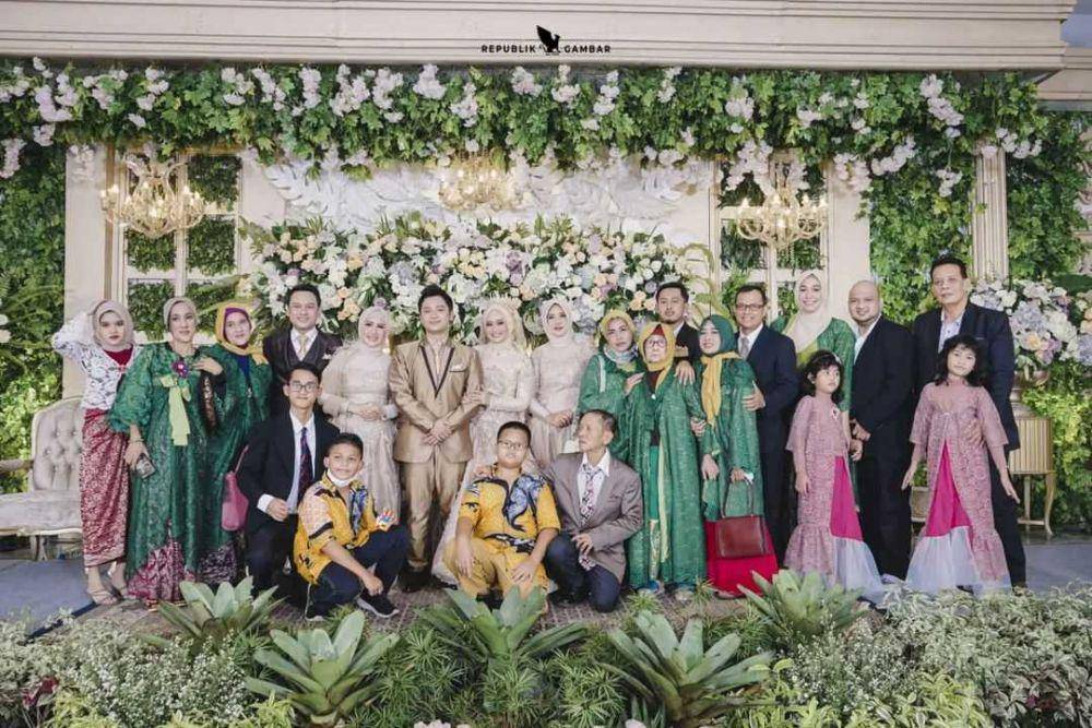 potret keluarga Ine Sinthya (instagram.com/inesinthya)