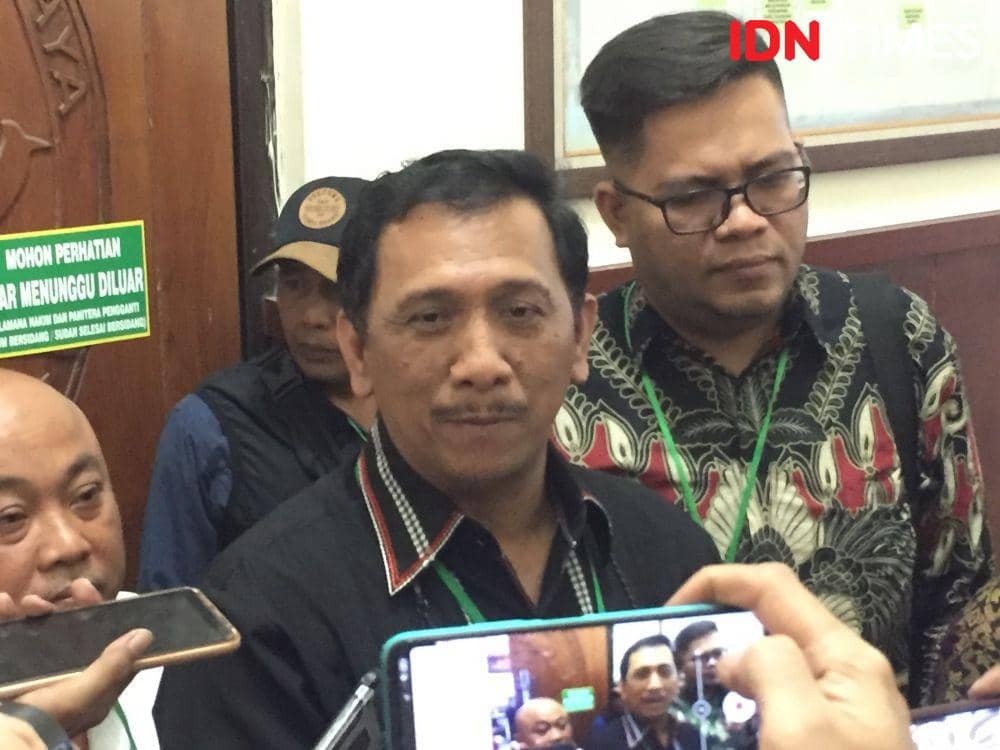 Kuasa hukum terdakwa Bechi, I Gede Pasek Suadika, di PN Surabaya, Kamis (25/8/2022). IDN Times/Ardiansyah Fajar