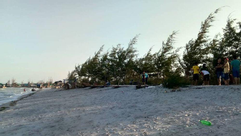 potret Pantai Mang Kalok (instagram.com/imyour_nicolas)