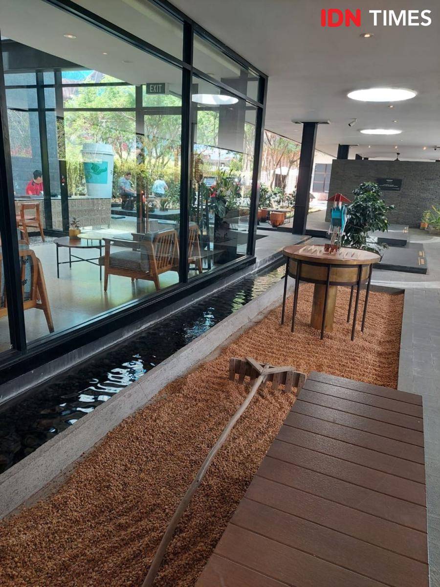 Gerai Starbucks Reserve Dewata, Bali (IDN Times/Erfah Nanda)