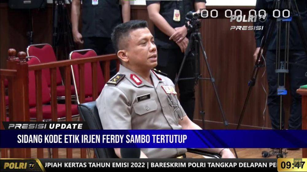 Eks Kadiv Propam Polri Irjen Ferdy Sambo menjalani sidang dugaan pelanggaran etik di Gedung TNCC Divisi Propam Polri, pada Kamis (25/8/2022). (youtube.com/Polri TV Radio)