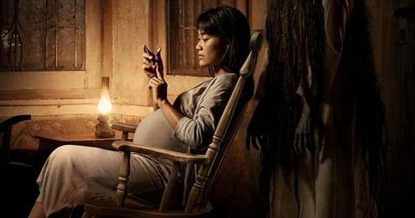 Rika dan hantu di belakangnya ( Dok. Lyto Pictures / Pamali )