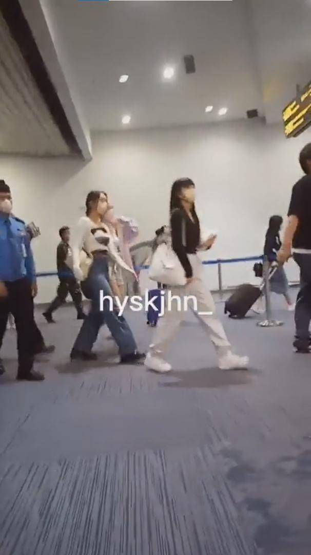 Kedatangan Secret Number di Jakarta (Hyskjhn_ via Twitter.com/quatro89/)
