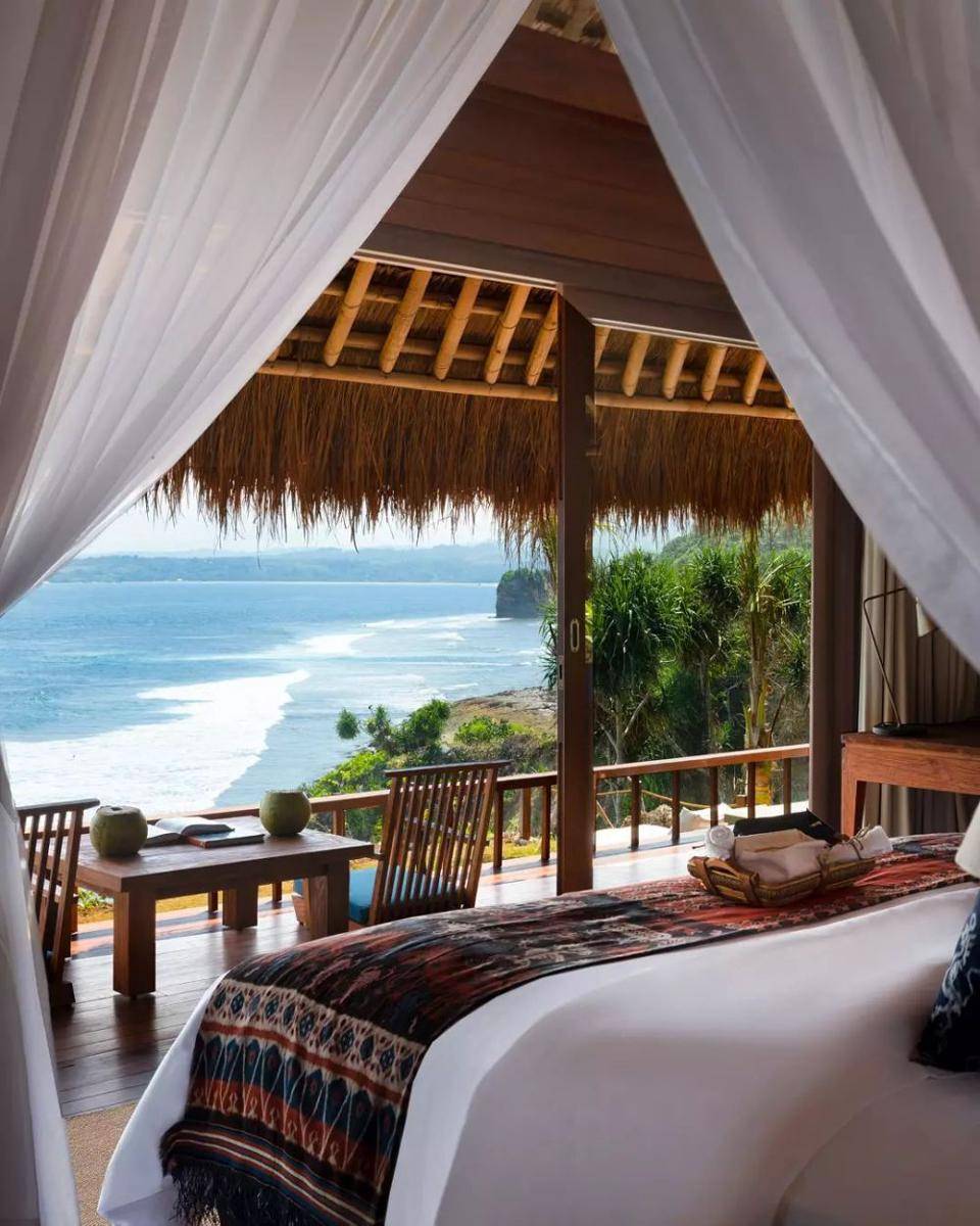 pemandangan dari kamar di Lelewatu Resort (instagram.com/lelewaturesortsumba)