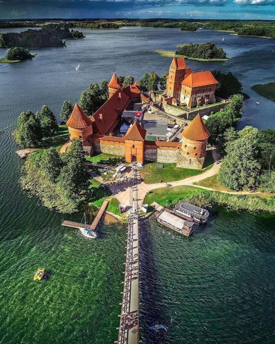 Kastil Trakai (instagram.com/cucomaio)