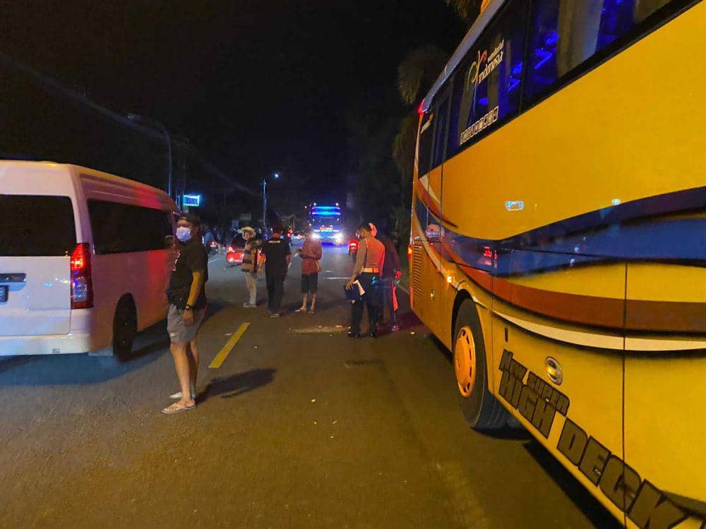 Bus tabrak pemotor di Jln. Parangtritis.(Dok.Polres Bantul)